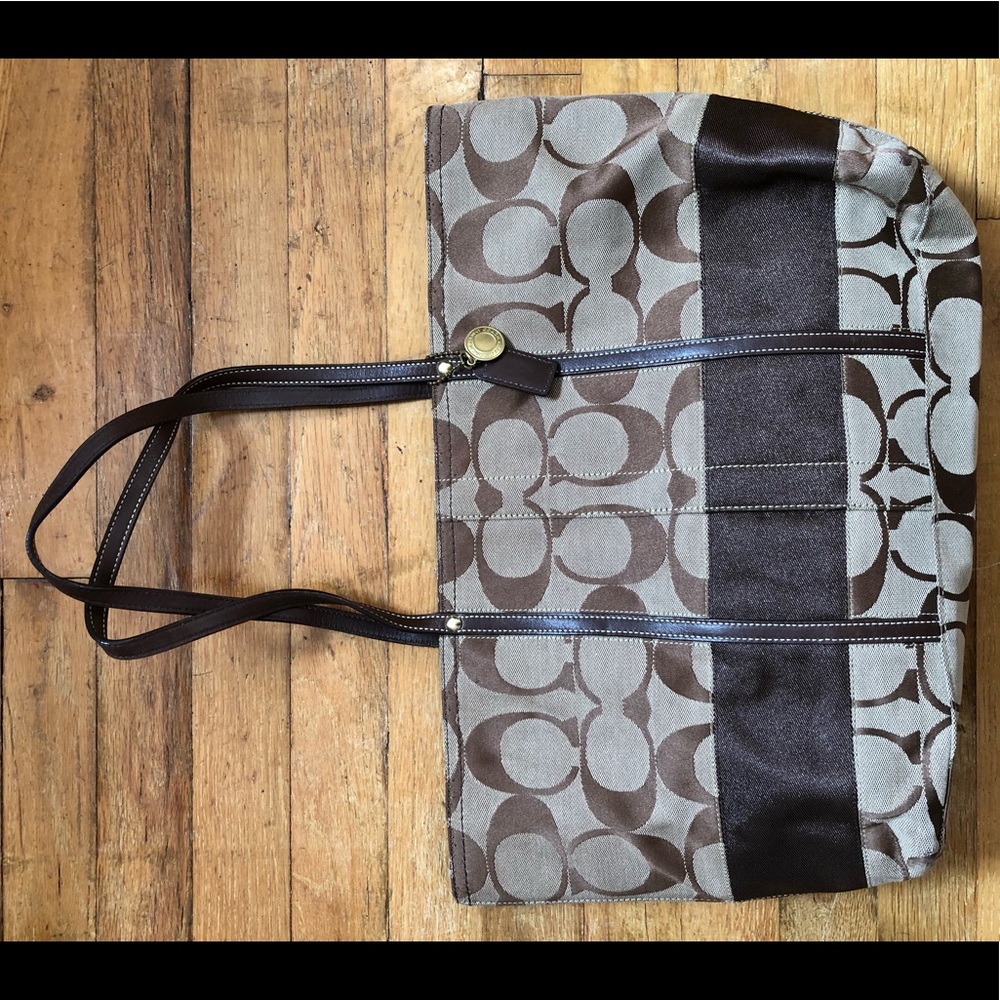 Coach signature brown carry all tote